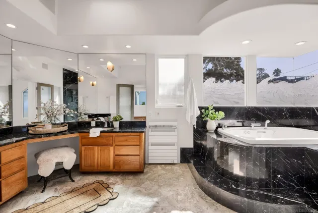 $4,500,000 | 4527 Narragansett Avenue, San Diego, CA 92107