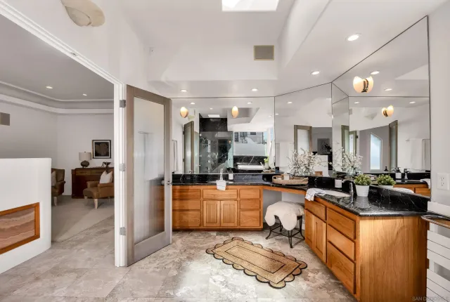 $4,500,000 | 4527 Narragansett Avenue, San Diego, CA 92107