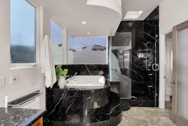 $4,500,000 | 4527 Narragansett Avenue, San Diego, CA 92107