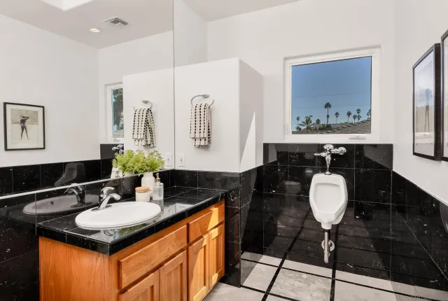 $4,500,000 | 4527 Narragansett Avenue, San Diego, CA 92107