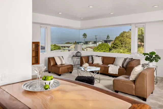 $4,500,000 | 4527 Narragansett Avenue, San Diego, CA 92107