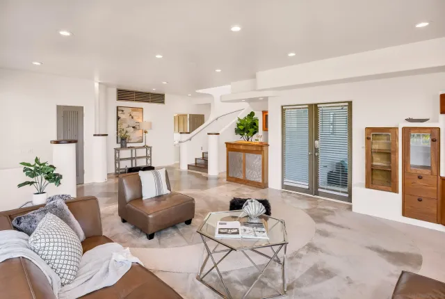 $4,500,000 | 4527 Narragansett Avenue, San Diego, CA 92107