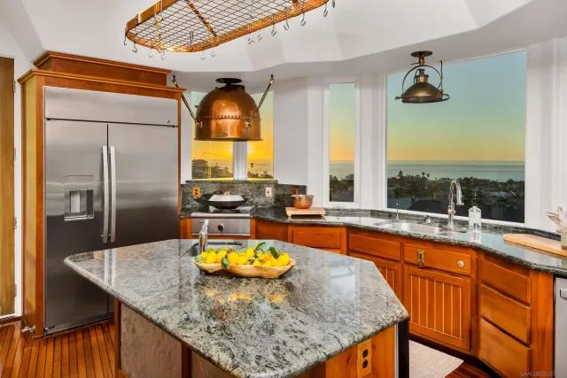 $4,500,000 | 4527 Narragansett Avenue, San Diego, CA 92107