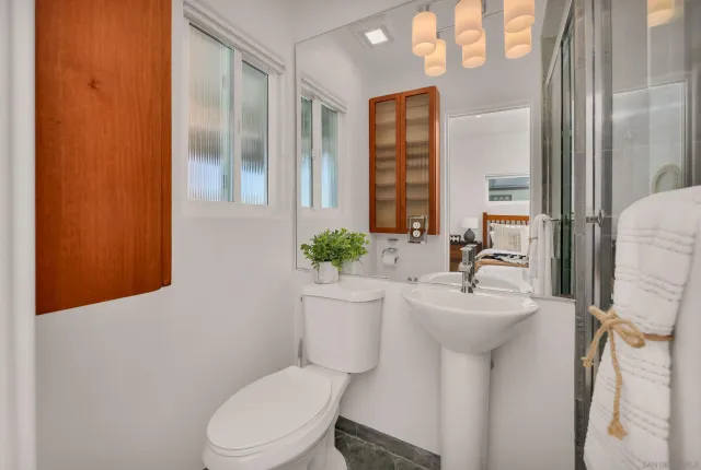 $4,500,000 | 4527 Narragansett Avenue, San Diego, CA 92107