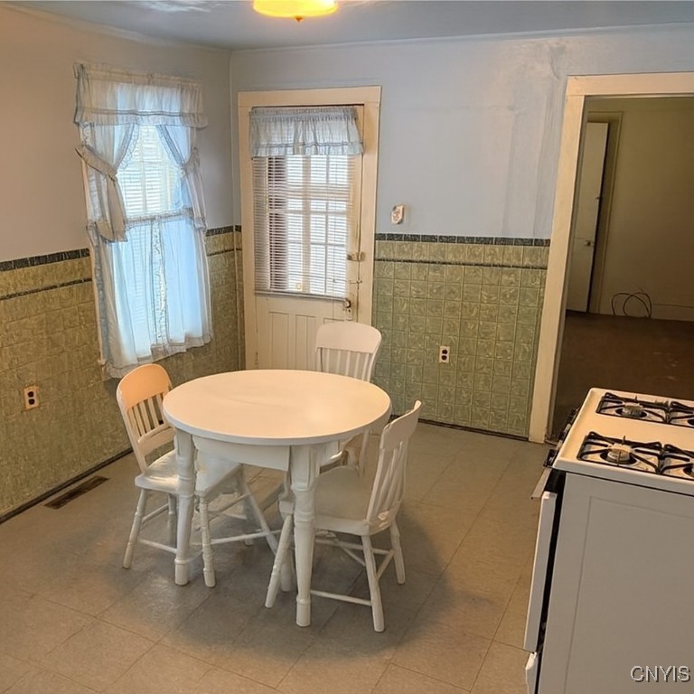 418 Roberts Street Rome, NY 13440 - Photo 7 of 31