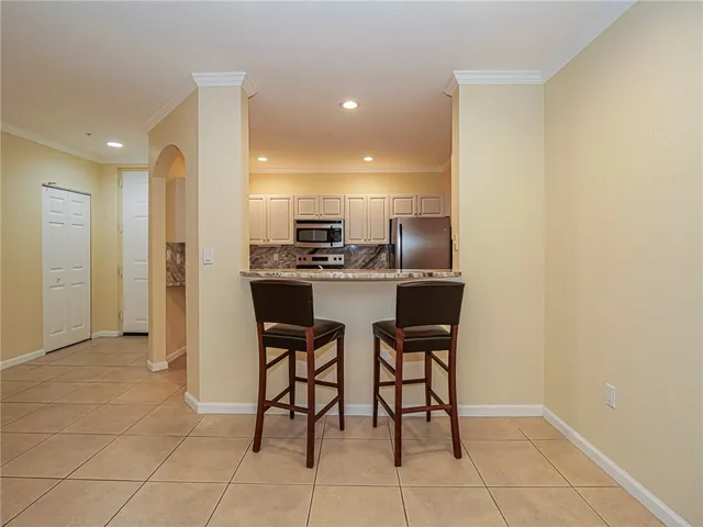 $2,200 | 5045 Fairways Circle, Unit D101, Vero Beach, FL 32967