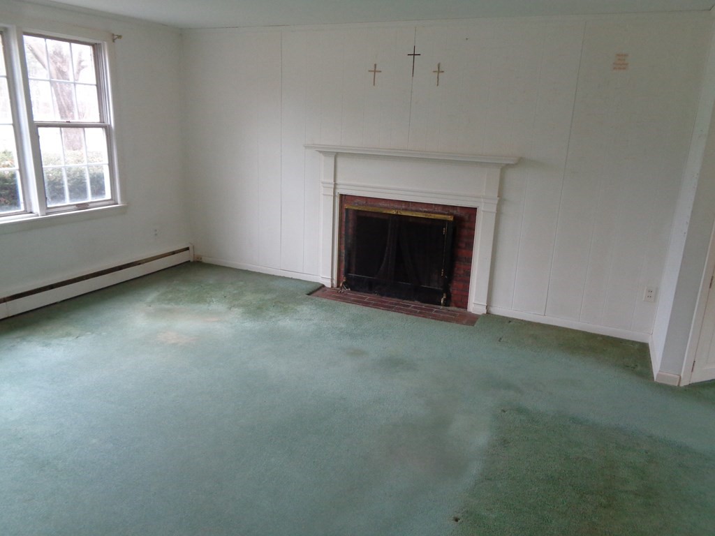 67 Upton Road Westborough, MA 01581 - Photo 8 of 13 Gallery Image 8