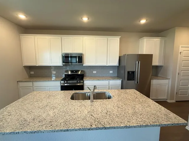 $2,750 | 12212 Dillon Fls Drive, Austin, TX 78747