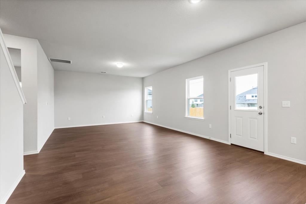 12212 Dillon Fls Drive Austin, TX 78747 - Photo 8 of 40