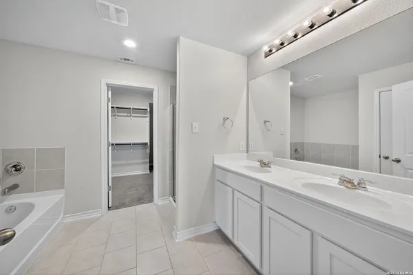 $2,250 | 4618 Chalk Flats, San Antonio, TX 78253