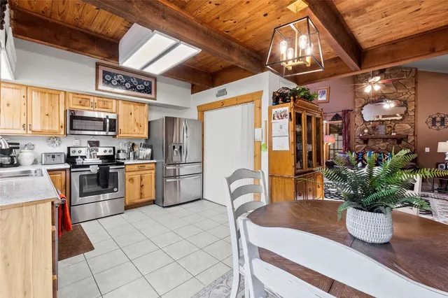 $350,000 | 11505 U.S. Highway 190, Livingston, TX 77351