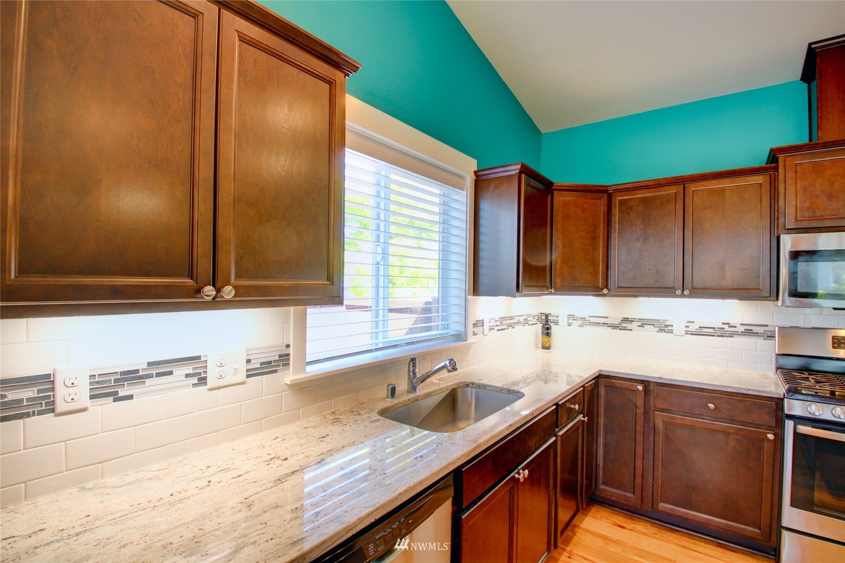 4120 McLaughlin Road Mount Vernon, WA 98273 - Photo 11 of 33 Gallery Image 11
