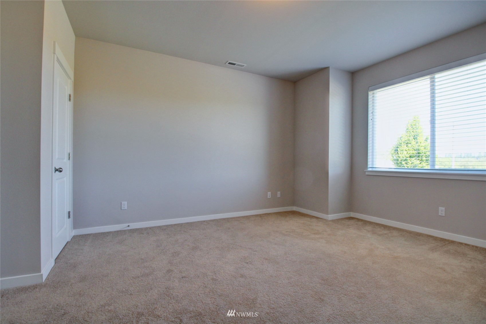 4120 McLaughlin Road Mount Vernon, WA 98273 - Photo 4 of 33 Gallery Image 4