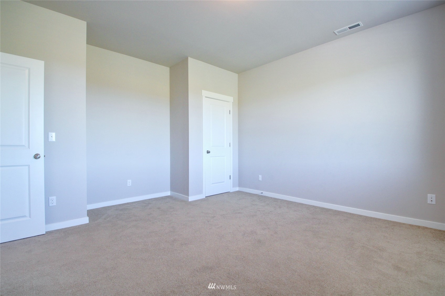 4120 McLaughlin Road Mount Vernon, WA 98273 - Photo 5 of 33 Gallery Image 5