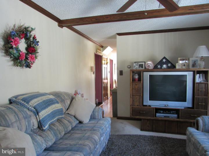 132 Grandview Road Springfield, PA 19064 - Photo 10 of 20 Family Room