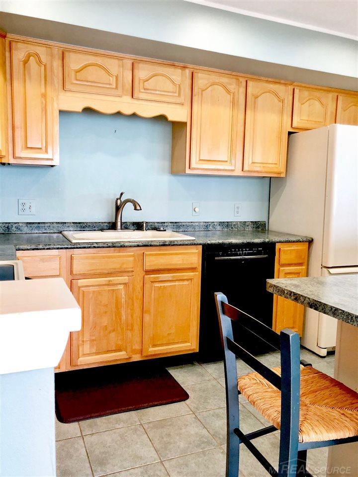 1501 River Road, Unit 202 St. Clair, MI 48079 - Photo 25 of 95 50050064-24.JPG