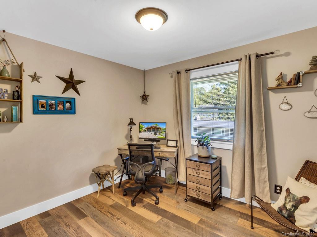 320 Turnpike Road Brevard, NC 28712 - Photo 17 of 36 Gallery Image 17