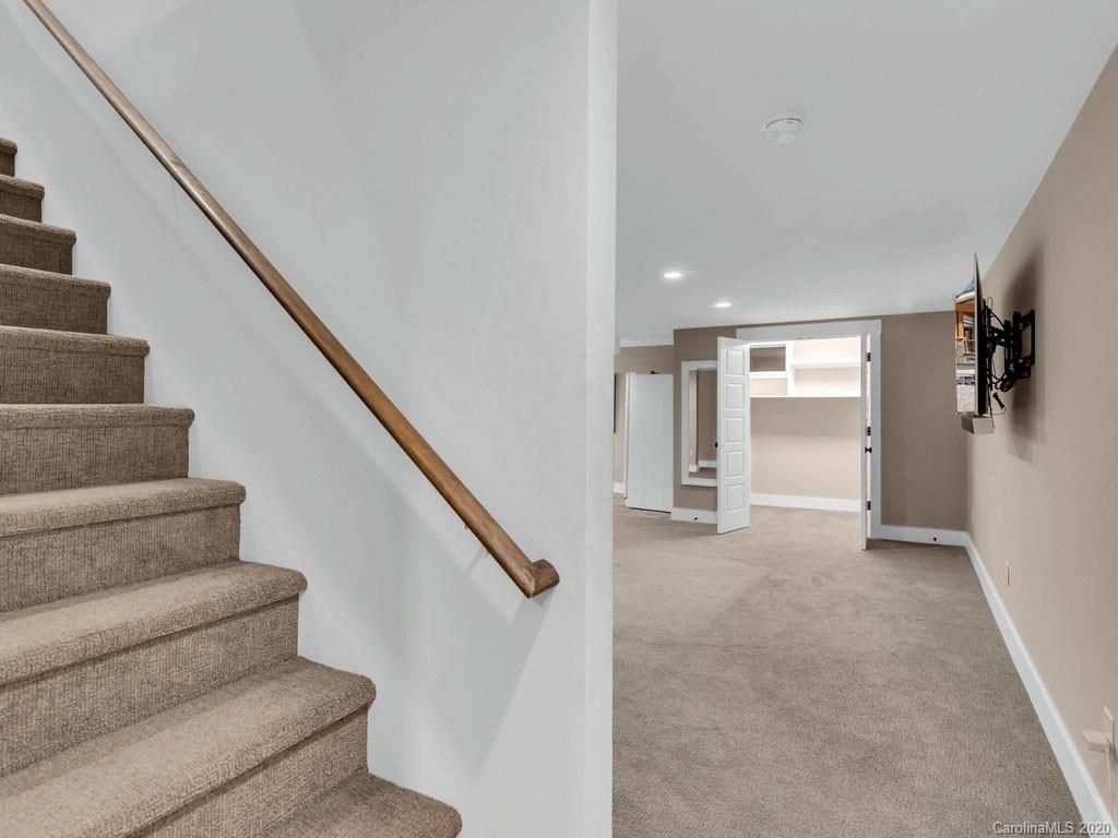 320 Turnpike Road Brevard, NC 28712 - Photo 32 of 36 Gallery Image 32