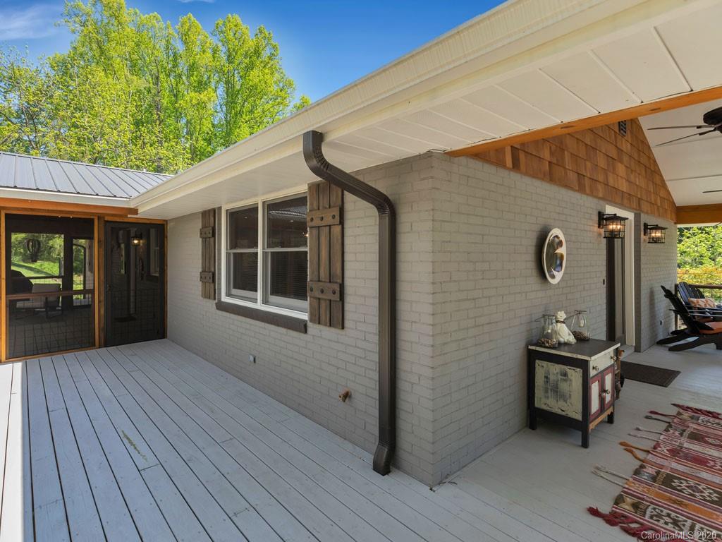 320 Turnpike Road Brevard, NC 28712 - Photo 8 of 36 Gallery Image 8