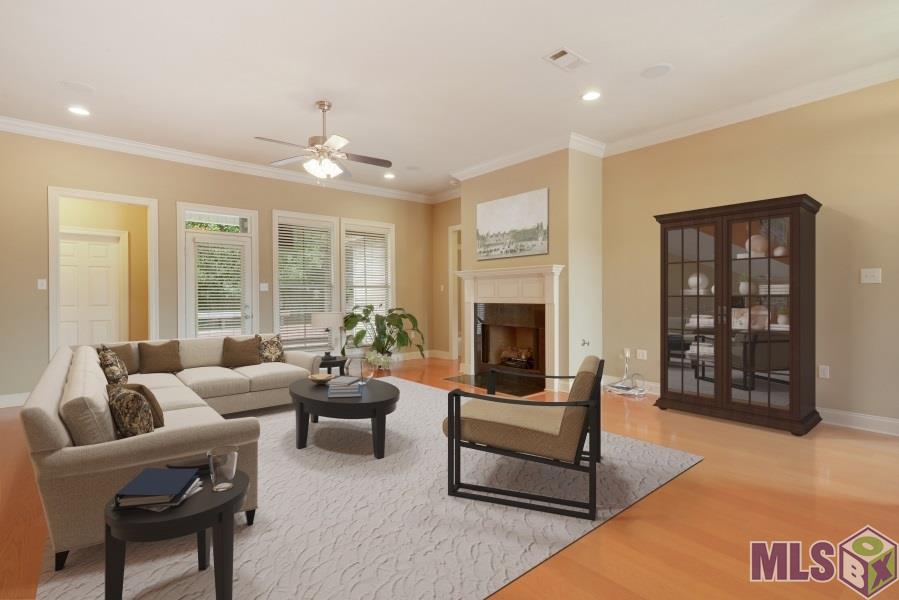 10418 Springvalley Avenue Baton Rouge, LA 70810 - Photo 3 of 14 Gallery Image 3