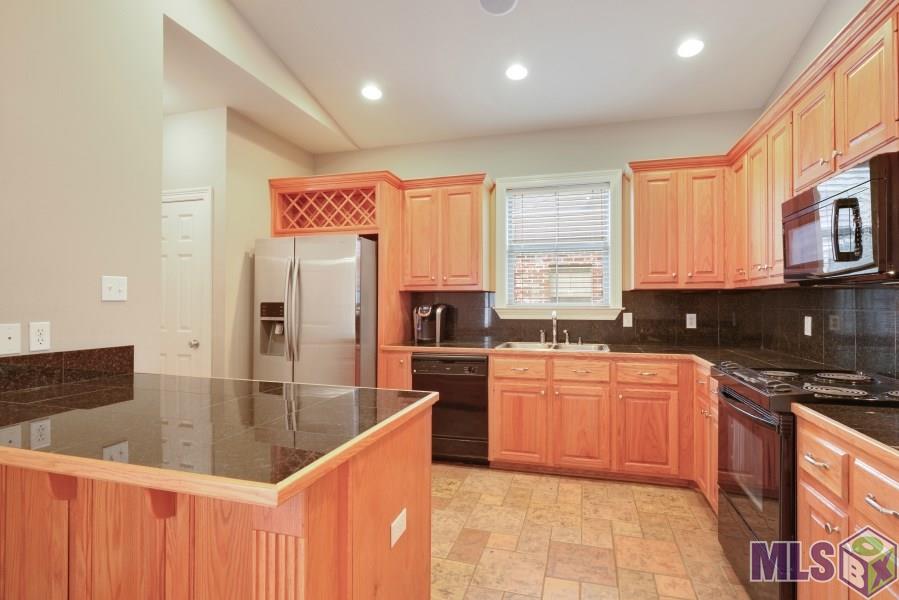 10418 Springvalley Avenue Baton Rouge, LA 70810 - Photo 4 of 14 Gallery Image 4