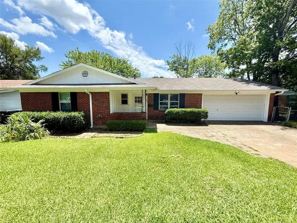$199,900 | 160 Bob White Road, Denison, TX 75020