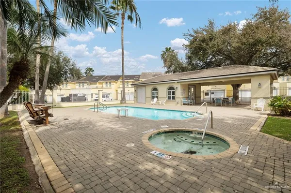 $1,550 | 800 Sunset Drive, Unit C26, McAllen, TX 78503