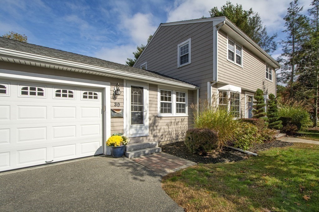30 Robbie Road Braintree, MA 02184 - Photo 2 of 32 Gallery Image 2