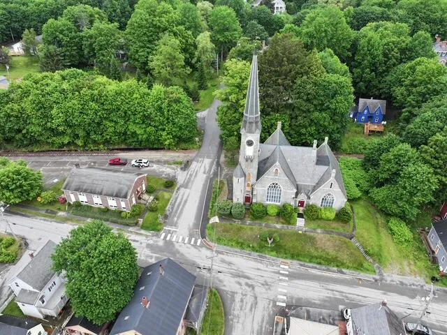 $650,000 | 2 Chestnut Street, Hallowell, ME 04347