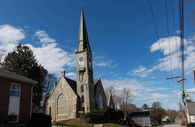 $650,000 | 2 Chestnut Street, Hallowell, ME 04347