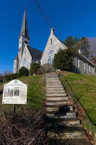 $650,000 | 2 Chestnut Street, Hallowell, ME 04347