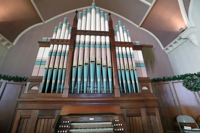 $650,000 | 2 Chestnut Street, Hallowell, ME 04347