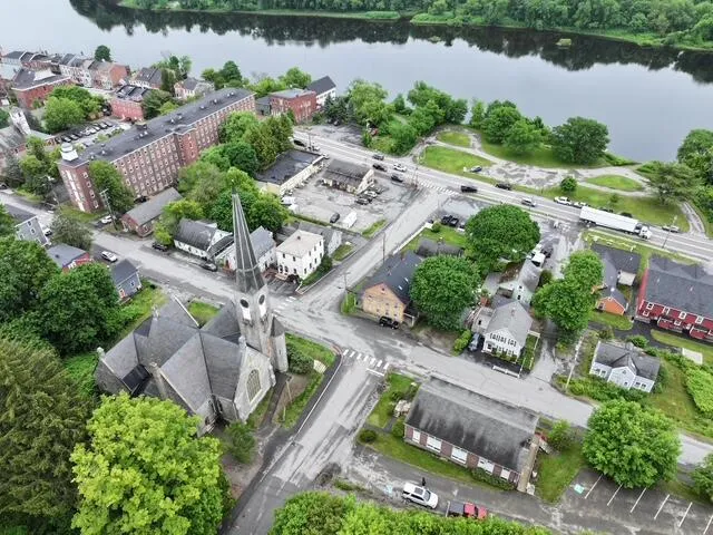 $650,000 | 2 Chestnut Street, Hallowell, ME 04347