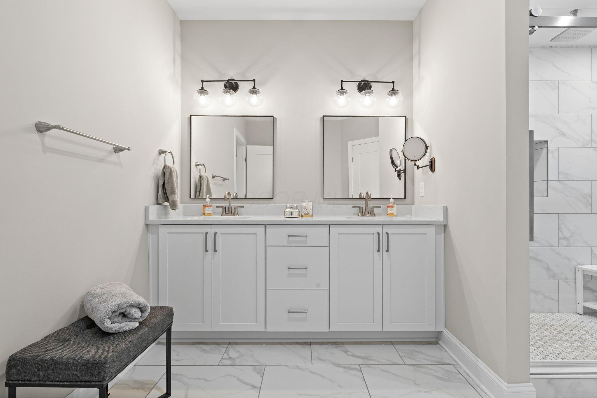 5211 Highpointe Lakes Drive, Unit 7402 Westerville, OH 43081 - Photo 23 of 43 Primary Ensuite
