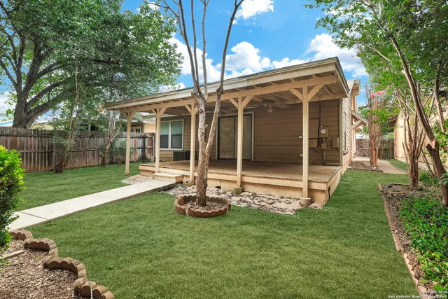 $1,600 | 3951 Chimney Springs Drive, San Antonio, TX 78247