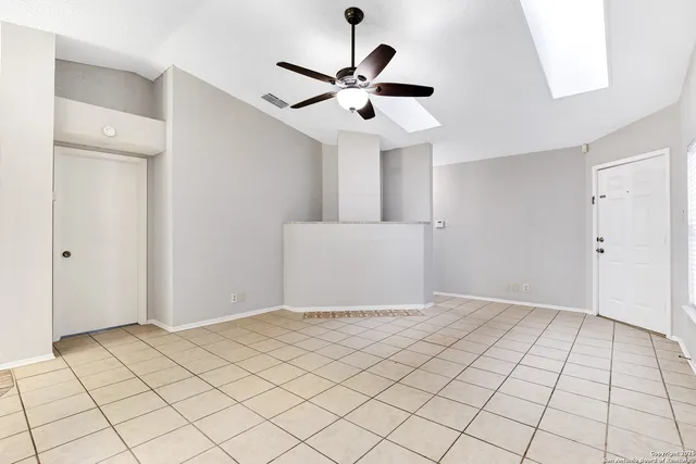 $1,600 | 3951 Chimney Springs Drive, San Antonio, TX 78247