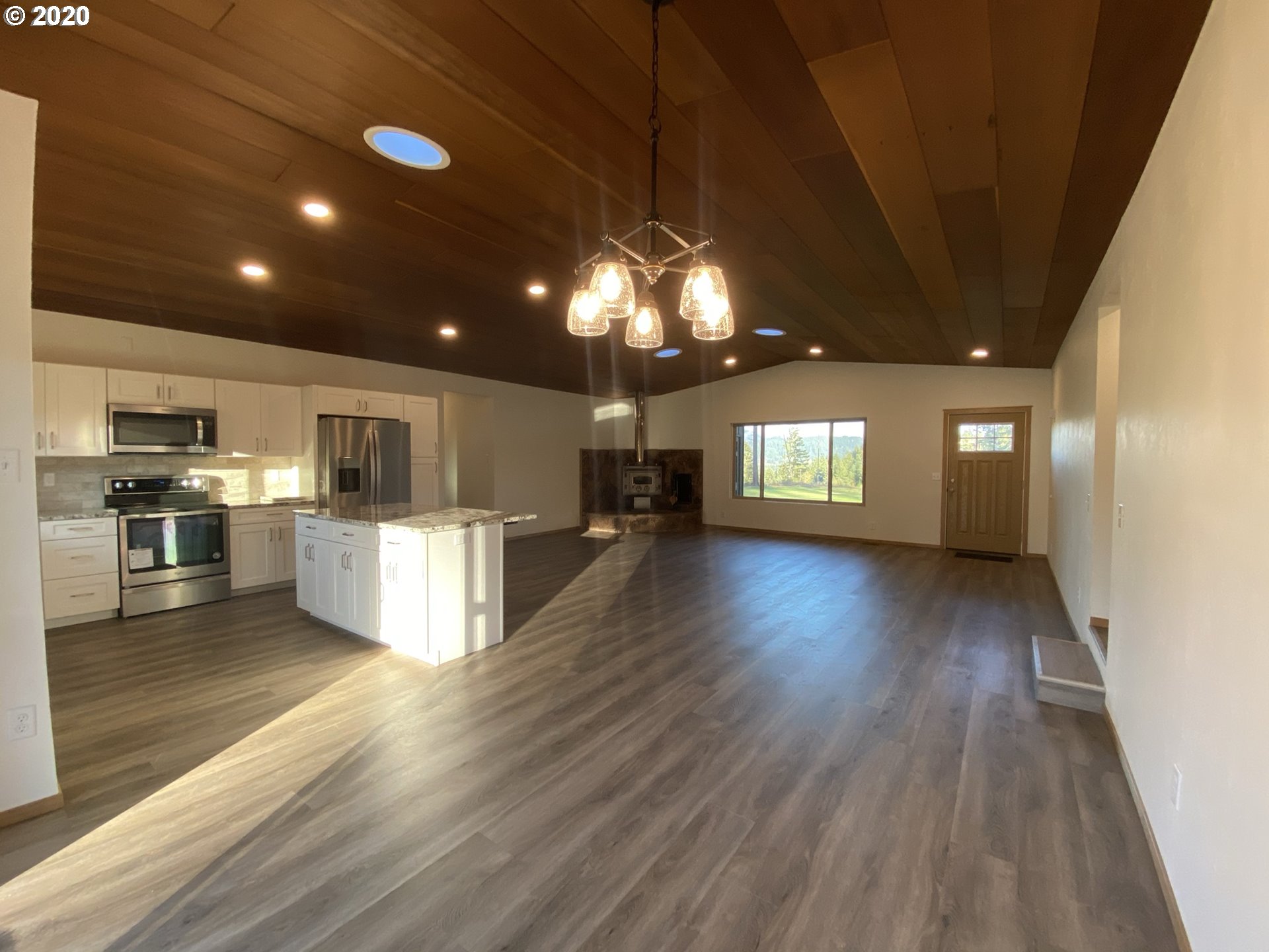 77562 Quaglia Road Cottage Grove, OR 97424 - Photo 3 of 32 Gallery Image 3