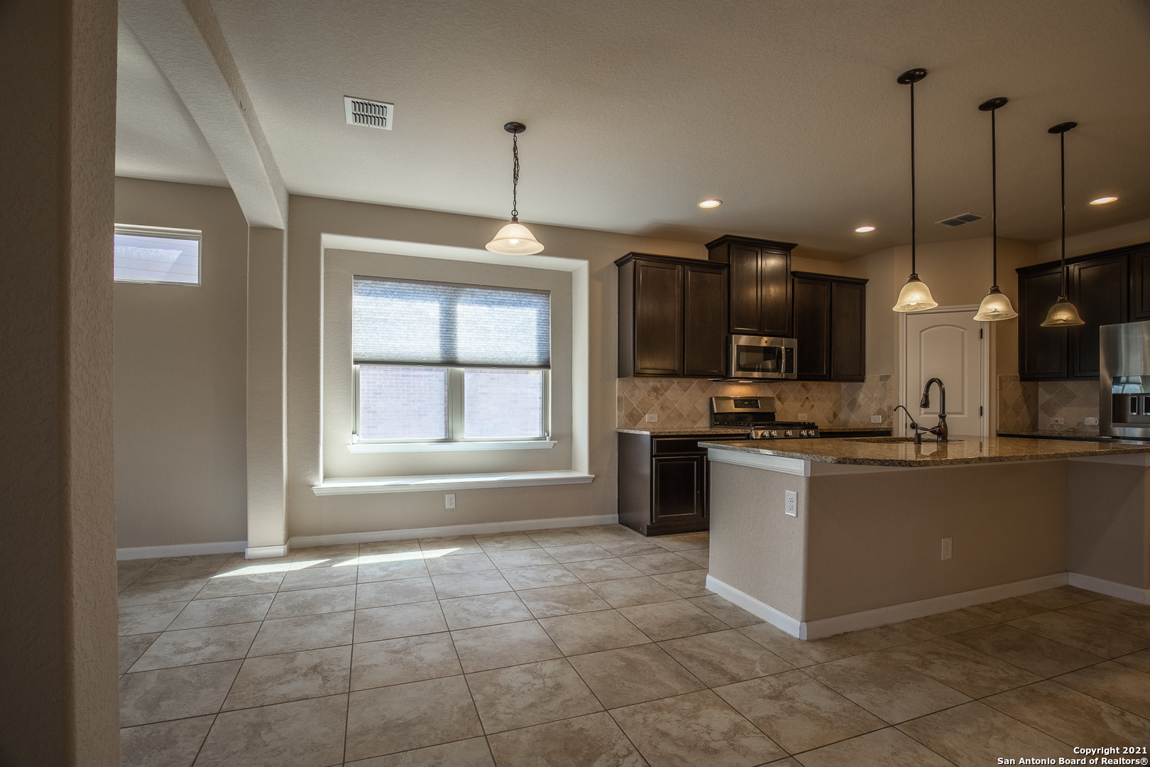 10348 Obernai Path Schertz, TX 78154 - Photo 15 of 50
