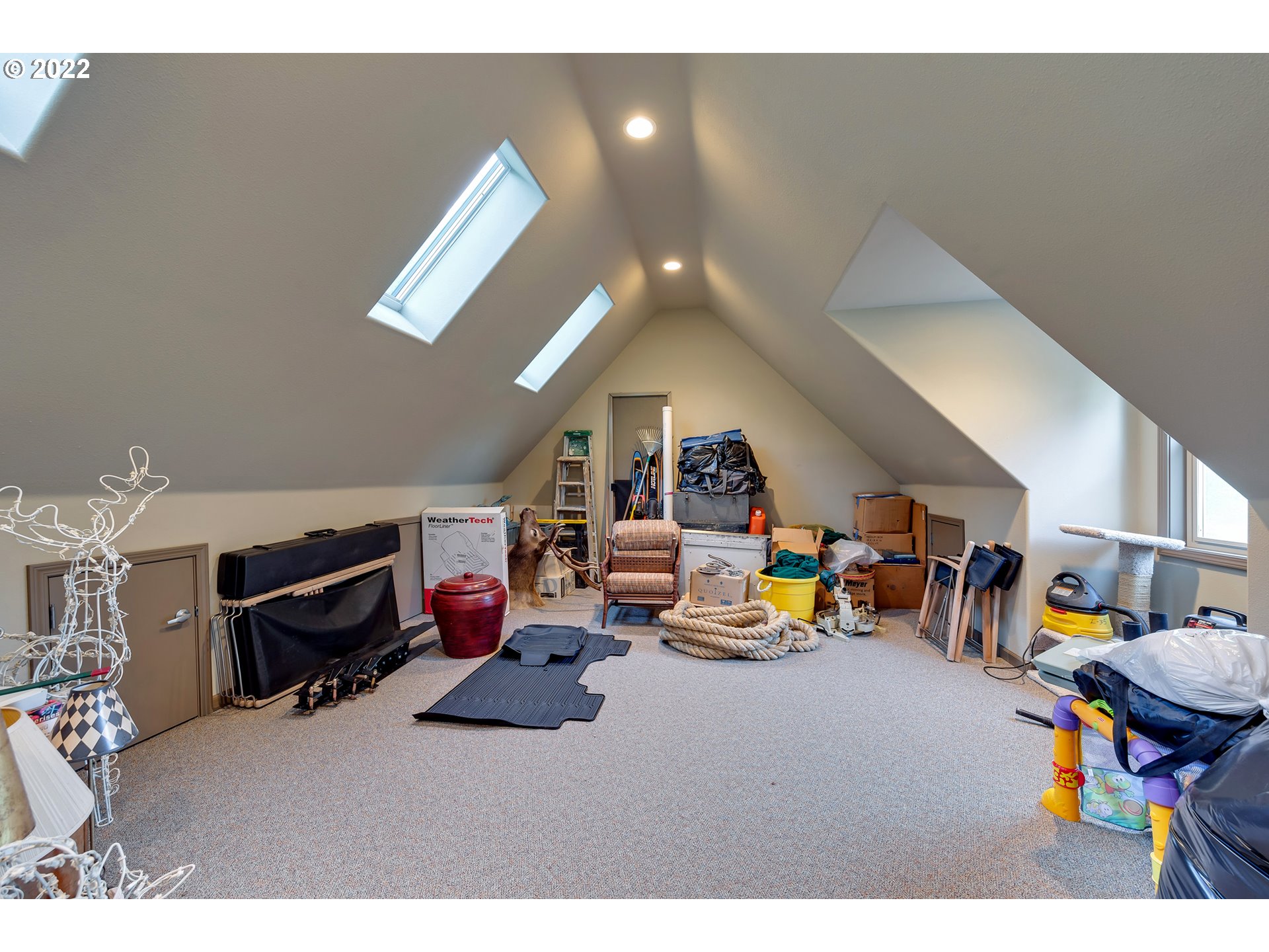 14561 Northwest Larson Road, Unit 16 17 Portland, OR 97231 - Photo 31 of 32