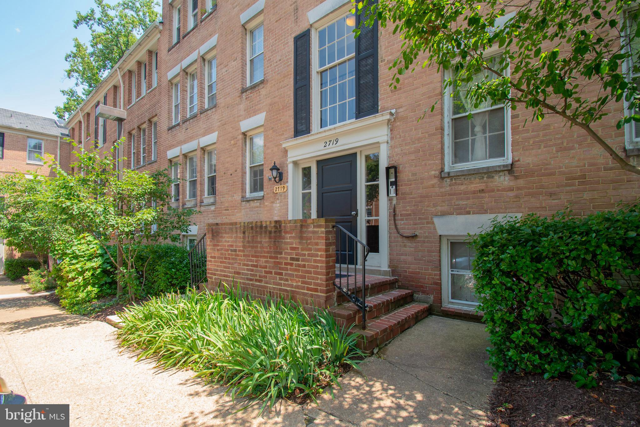 2719 Ordway Street Northwest, Unit 4 Washington, DC 20008 - Photo 2 of 21