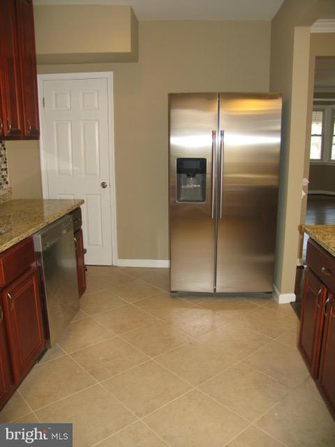 1535 Northwick Road Baltimore, MD 21218 - Photo 4 of 25 Kitchen