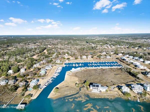 $715,000 | 412 Lakeview Drive, Hampstead, NC 28443
