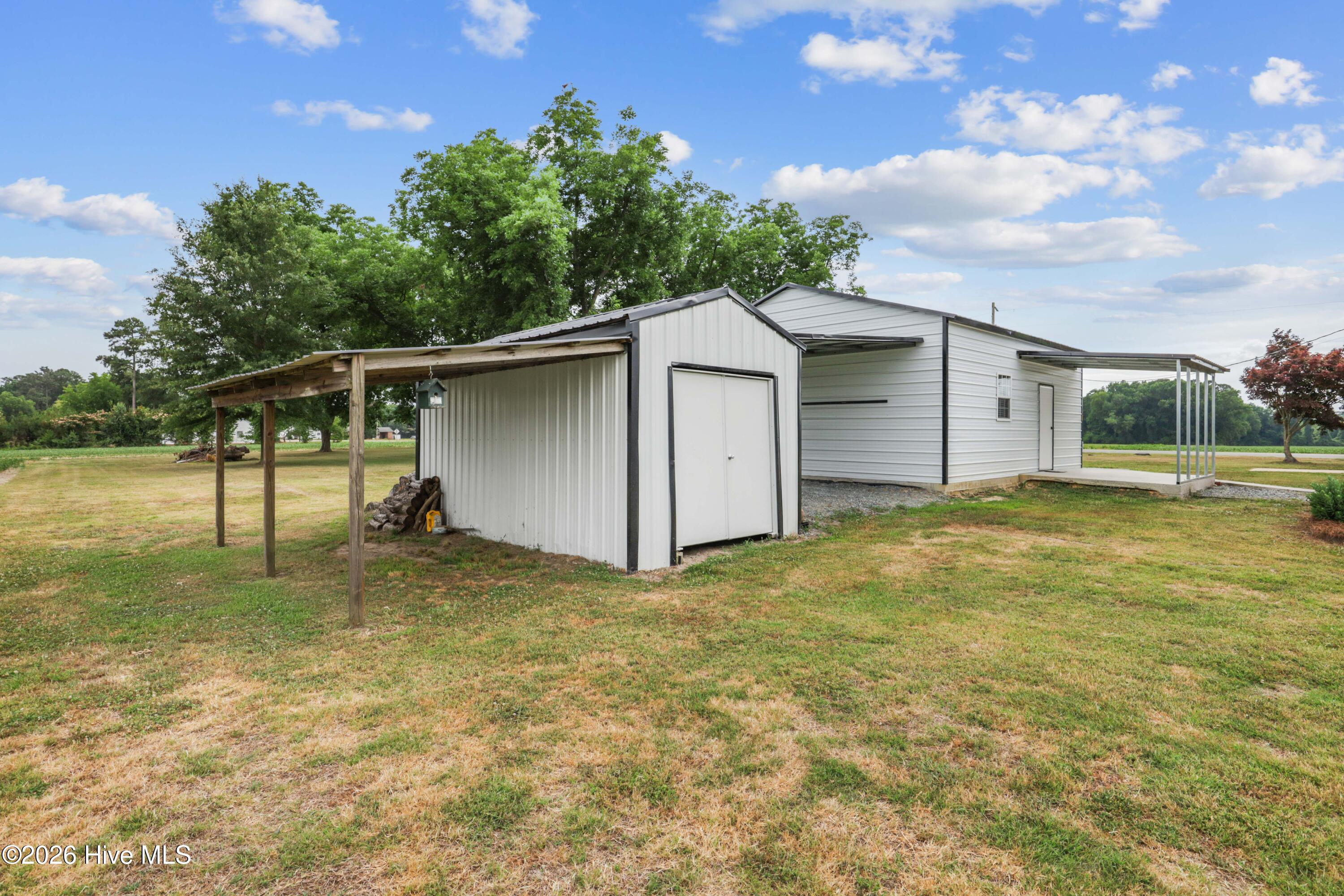 1327 John Green Smith Road Kinston, NC 28504 - Photo 14 of 63