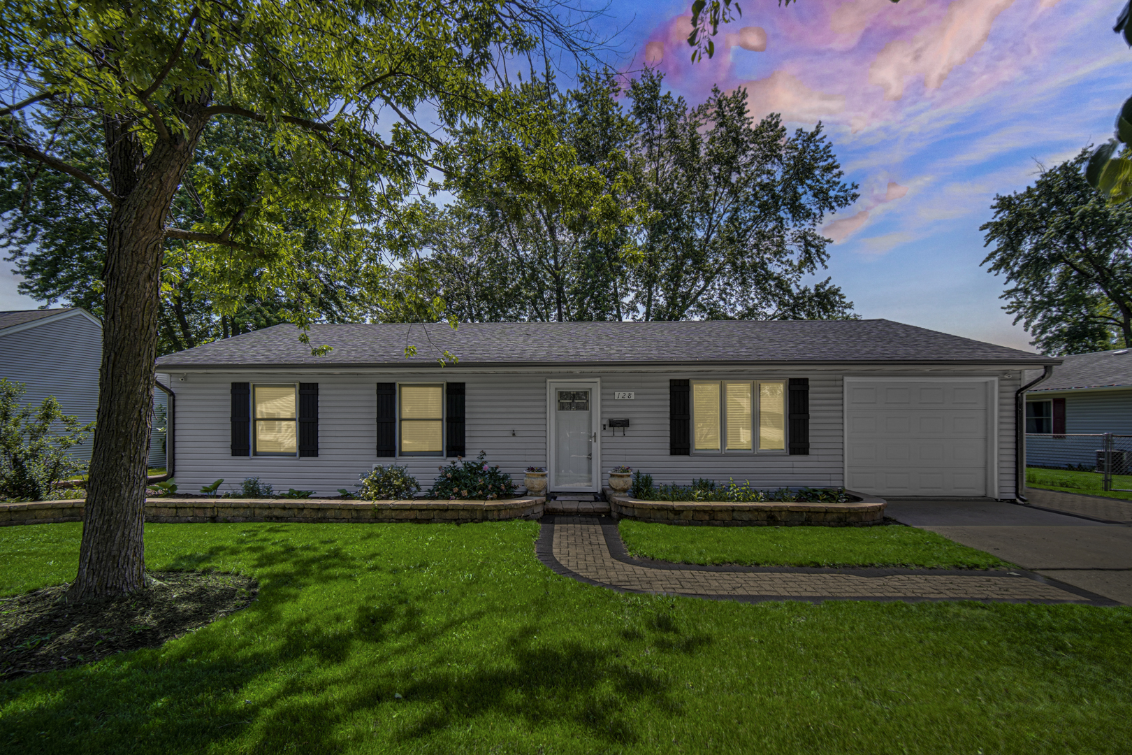 128 Saugatuck Road Montgomery, IL 60538 - Photo 2 of 16