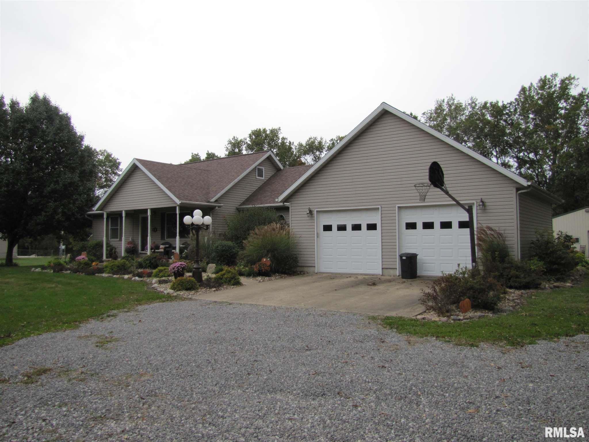 3301 South Hotze Road Salem, IL 62881 - Photo 2 of 47