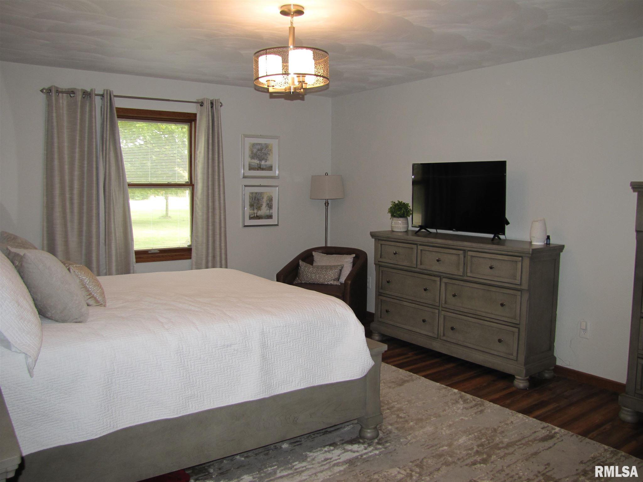 3301 South Hotze Road Salem, IL 62881 - Photo 11 of 47