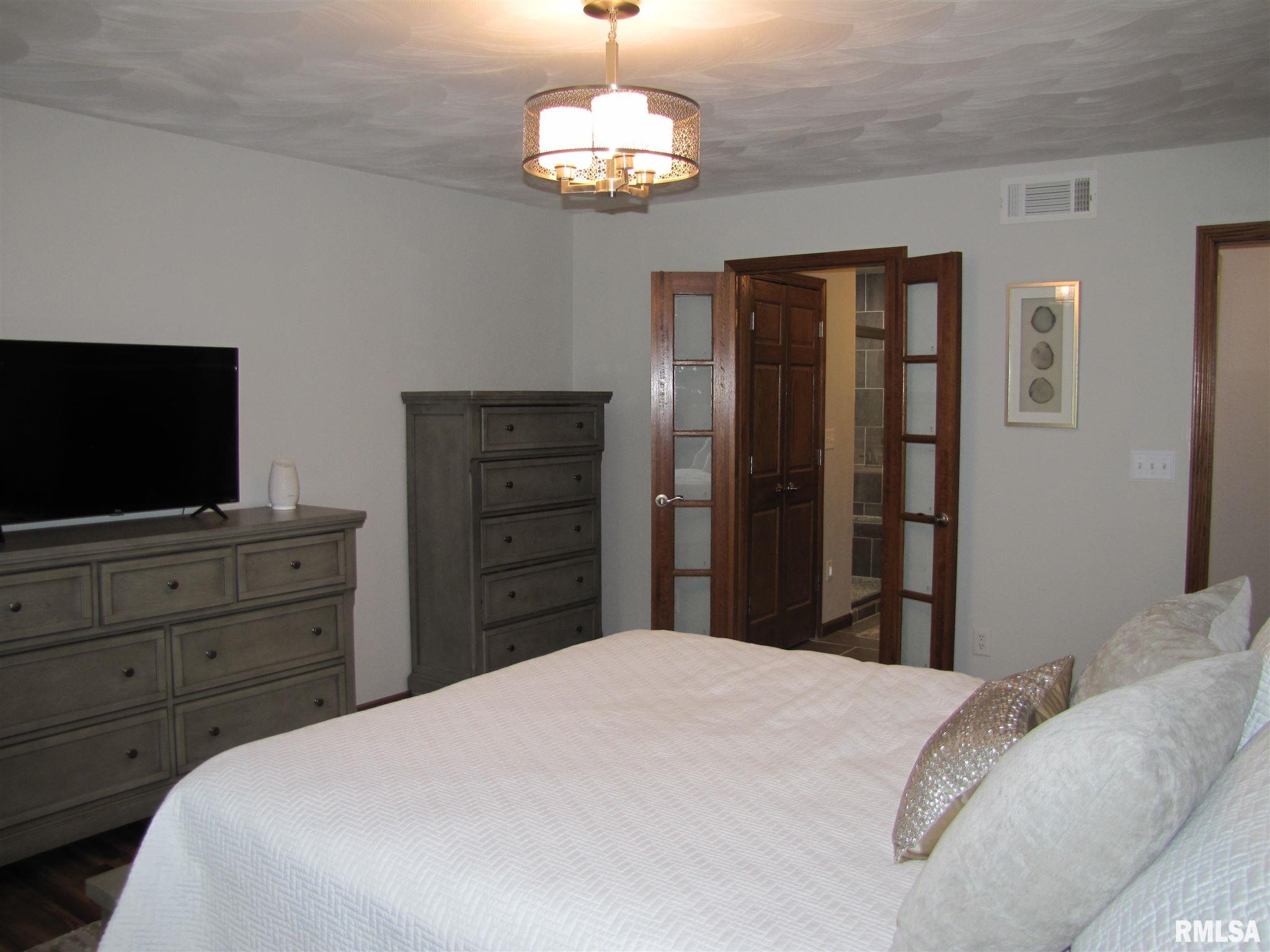 3301 South Hotze Road Salem, IL 62881 - Photo 12 of 47
