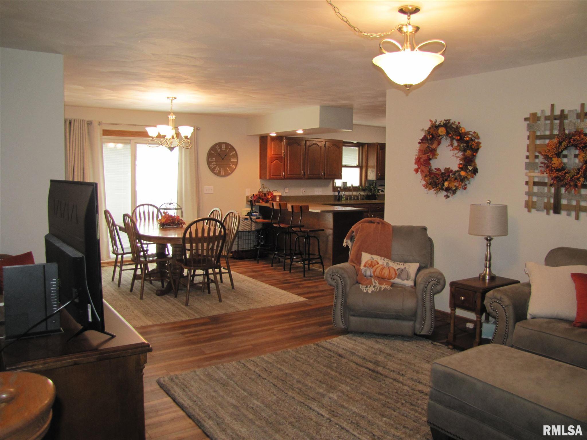 3301 South Hotze Road Salem, IL 62881 - Photo 3 of 47