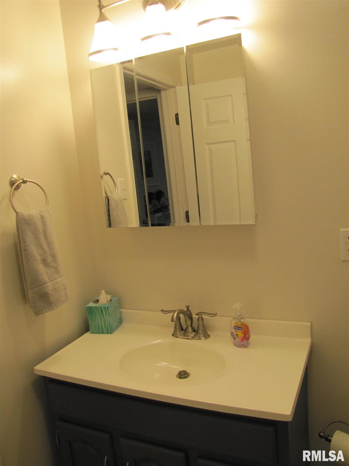 3301 South Hotze Road Salem, IL 62881 - Photo 30 of 47