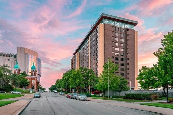 $85,000 | 600 East 8th Street, Unit 3L, Kansas City, MO 64106